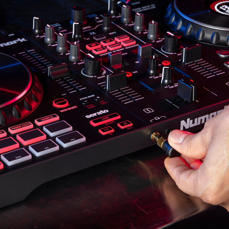 NUMARK MIXTRACK PLATINUM FX – Image 8